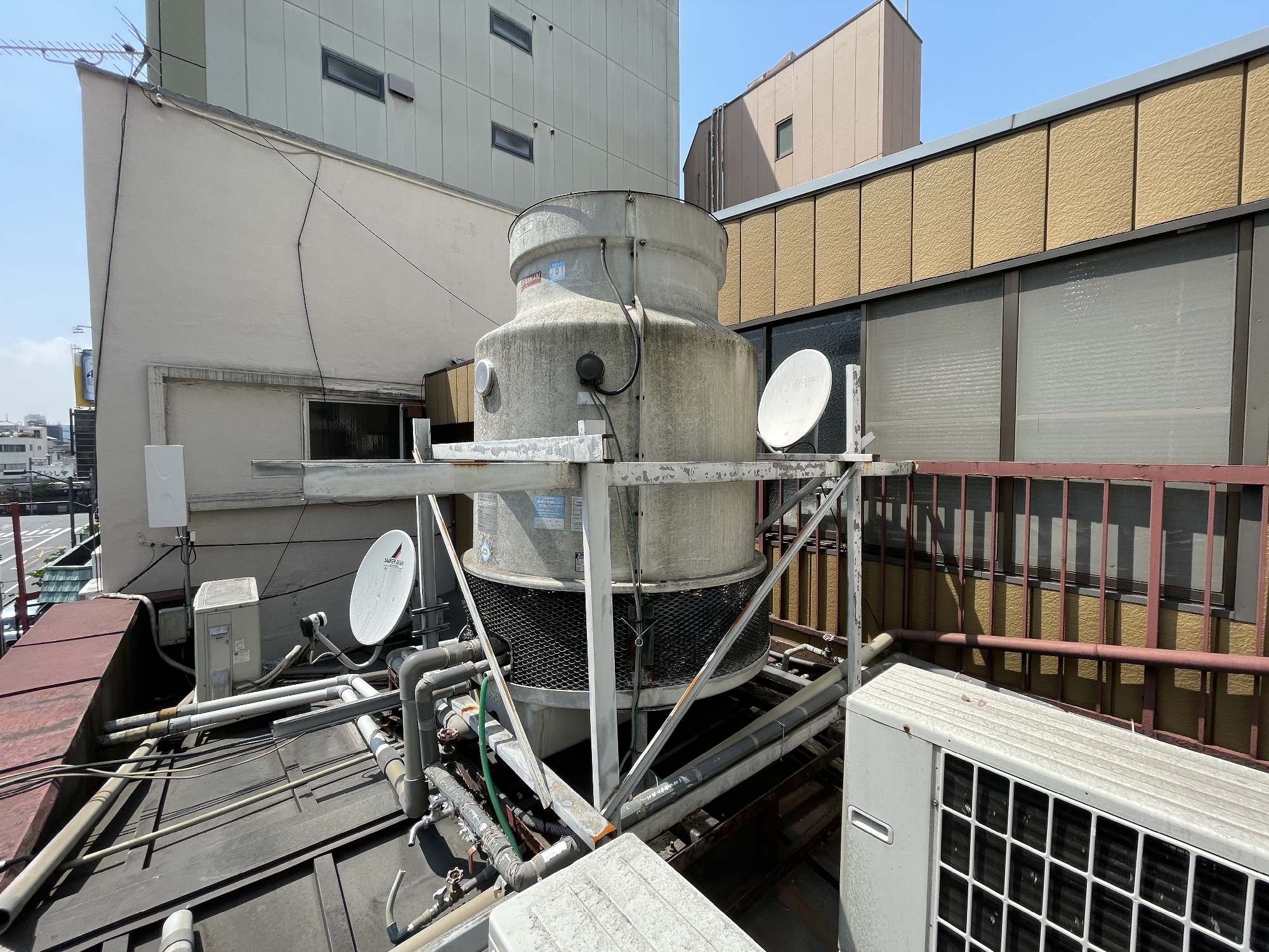 施工事例 屋上クーリングタワー撤去解体工事